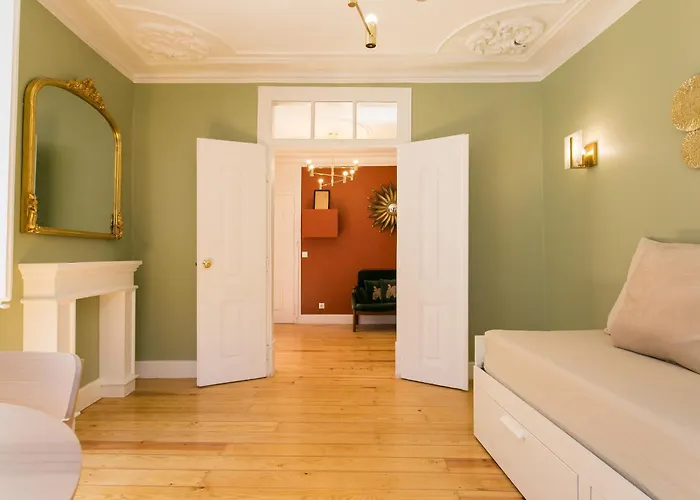 Historical Center, Large 2 Bedroom Apartment, Bright & Stylish Lejlighed