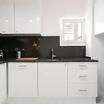 Historical Center, Large 2 Bedroom Apartment, Bright & Stylish *