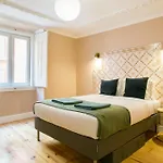 Historical Center, Large 2 Bedroom Apartment, Bright & Stylish Διαμέρισμα *