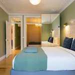 Διαμέρισμα Historical Center, Large 2 Bedroom Apartment, Bright & Stylish *