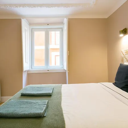 Historical Center, Large 2 Bedroom Apartment, Bright & Stylish Διαμέρισμα *