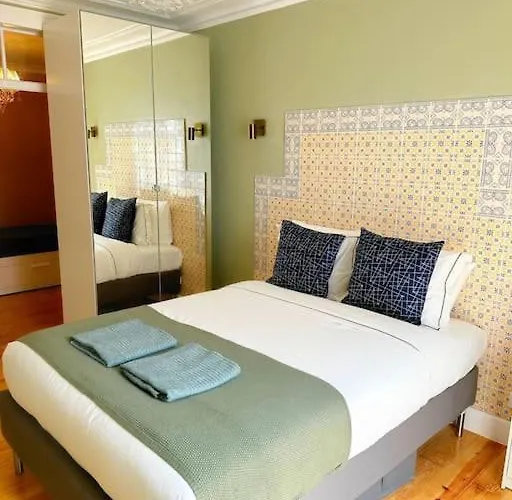 Apartmán Historical Center, Large 2 Bedroom Apartment, Bright & Stylish