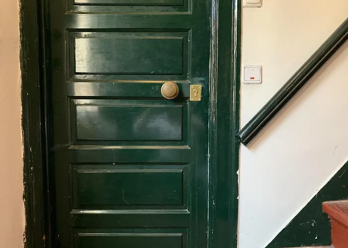 Historical Center, Large 2 Bedroom Apartment, Bright & Stylish *