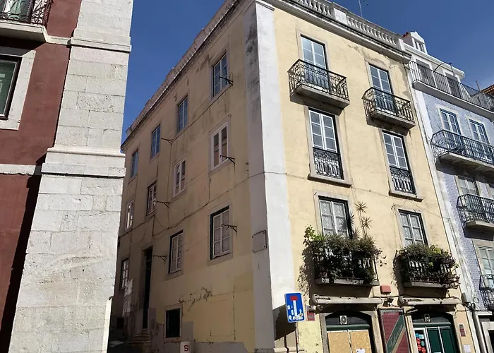Historical Center, Large 2 Bedroom Apartment, Bright & Stylish Apartmán