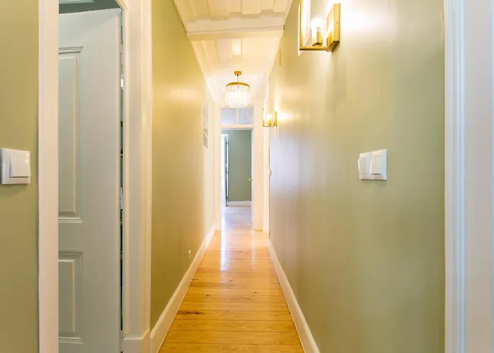 Lägenhet Historical Center, Large 2 Bedroom Apartment, Bright & Stylish