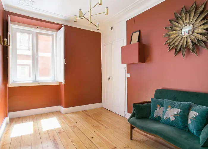 Historical Center, Large 2 Bedroom Apartment, Bright & Stylish