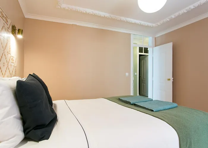 Lägenhet Historical Center, Large 2 Bedroom Apartment, Bright & Stylish